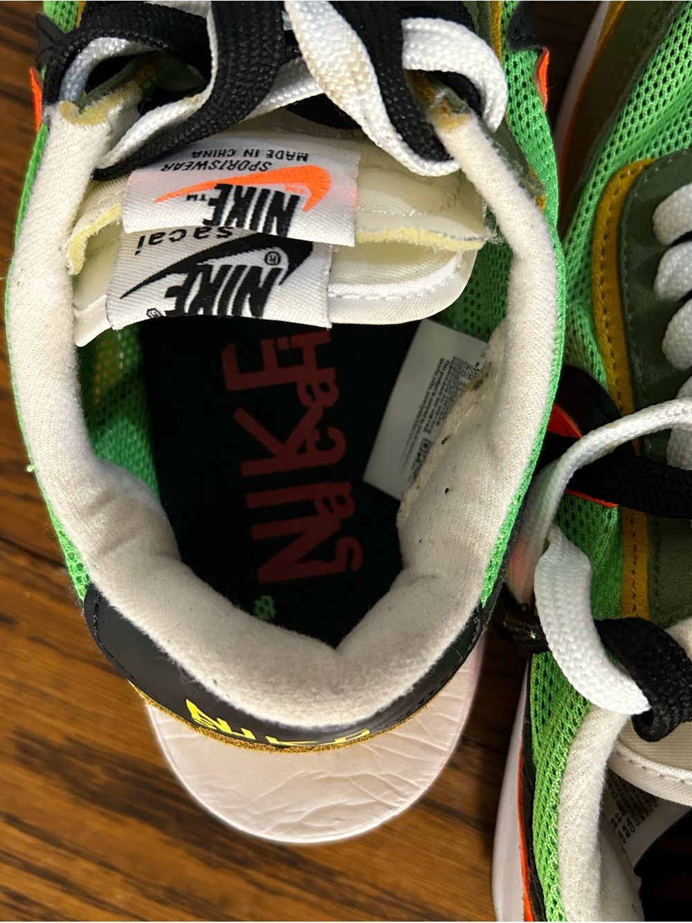 Nike Womens Sacai Green Gusto LD Waffle - Picture 6 of 7